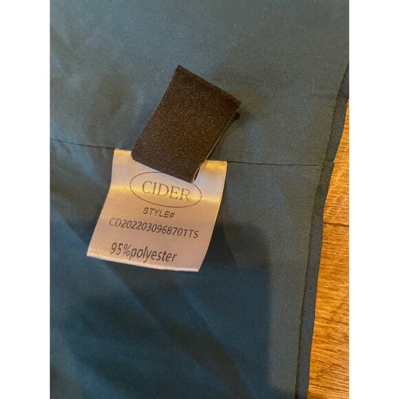 Cider Solid V-Wire Crop Tank Top Blue Medium - Picture 6 of 7